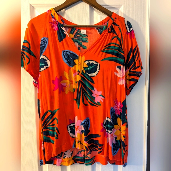 Old Navy Floral Shirt - Picture 1 of 1